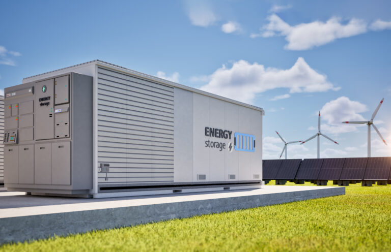 系統用蓄電池のO&Mとは?必要性や基本機能5つ、実施・委託時のポイントを紹介